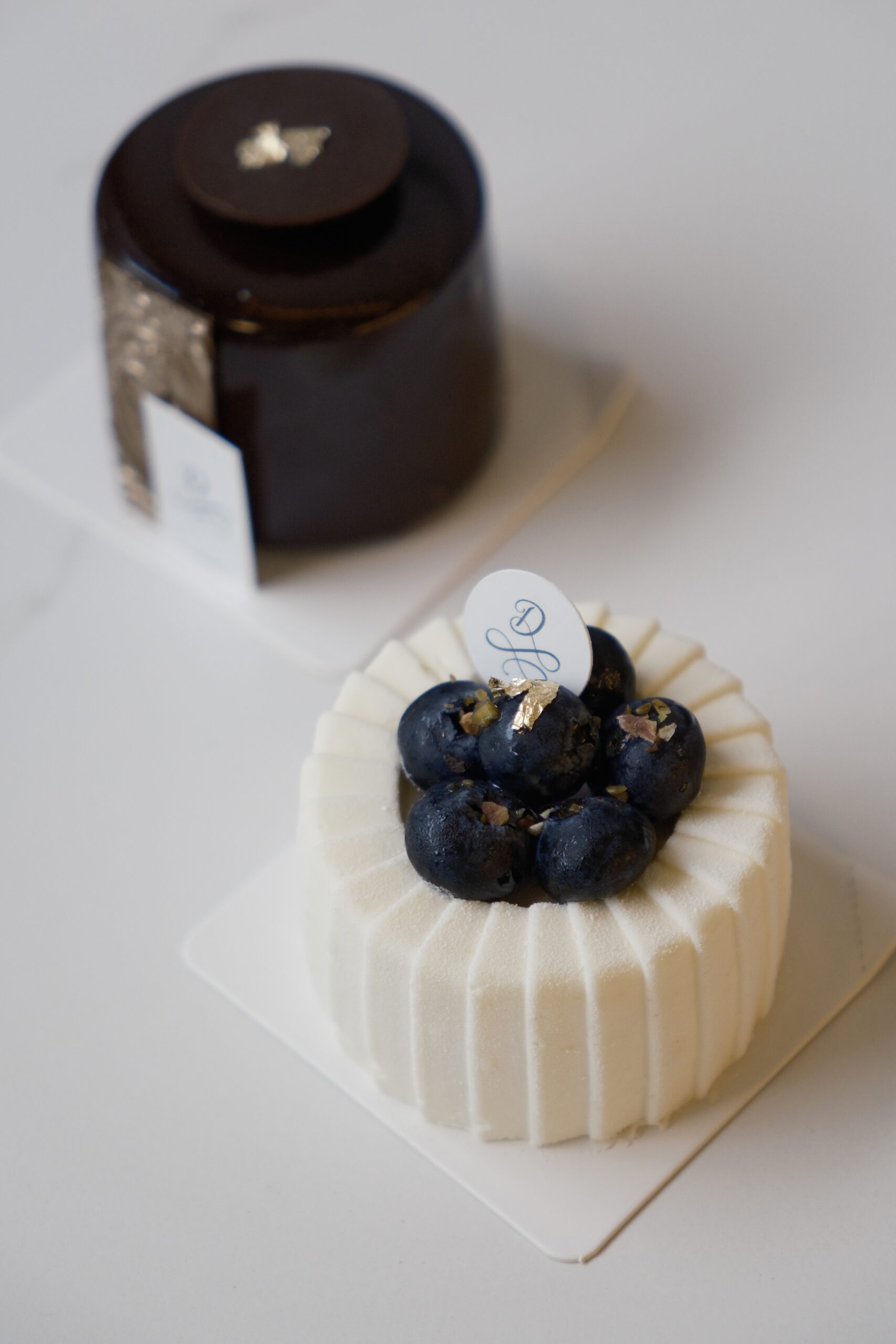 Petit Gâteaux Trial Set (2 pcs) - Image 1